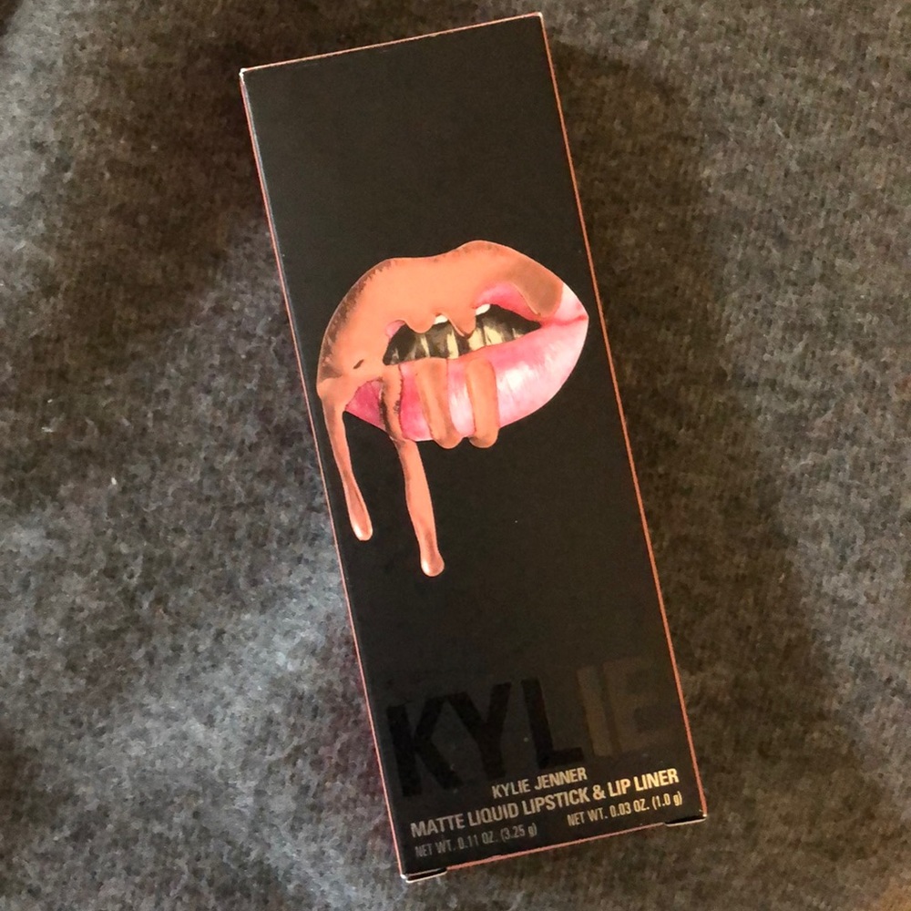 Kylie cosmetics dirty peach